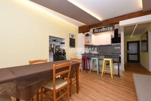 TRILOCALE RISTRUTTURATO IN CENTRO A TOSCOLANO MADE