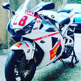 Honda CBR 954