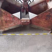 Benna idraulica autocaricante