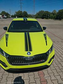 SKODA OCTAVIA RS-HATCHBACH GREEN 