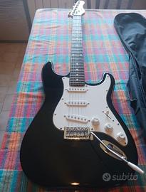 Chitarra elettrica e tastiera elettronica