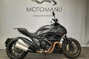 DUCATI Diavel carbon