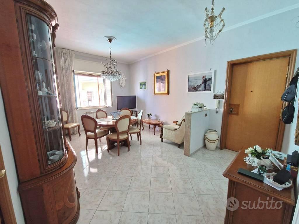Apartment in Napoli, Rione Cavalleggeri Aosta, Municipalità 10 - Altro