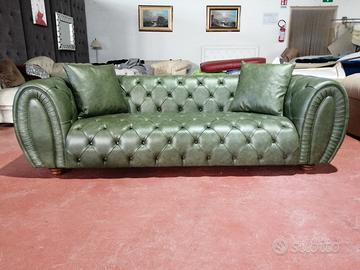 Divano capitonne' in pelle vintage verde cactus