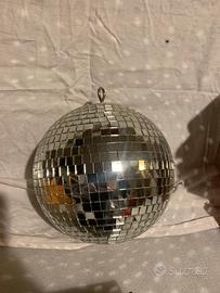 Sfera specchiata da discoteca