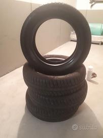 Gomme auto 165/55 r14