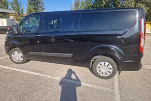 Pulmino 9 posti Ford Transit Custom