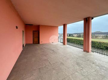 NEGOZIO A CASTEL GOFFREDO