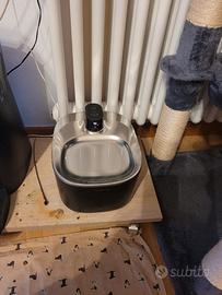 fontana + cibo automatico