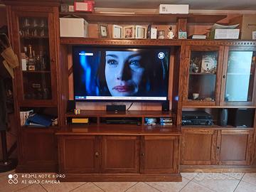 Parete soggiorno in legno