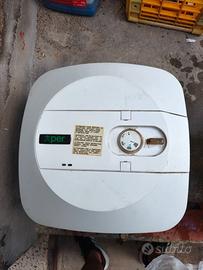 Scaldabagno elettrico 10 litri 