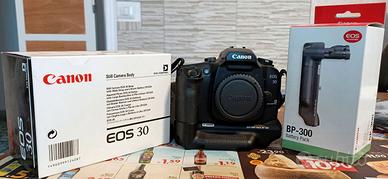 Canon KIT EOS 30 EYE CONTROL + BP300 +8 mm Neewer