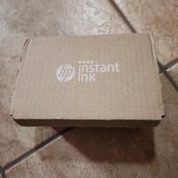 cartucce INSTANT ink ( solo con abbonamento) 