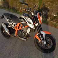 KTM 690 Duke - 2014