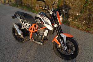 KTM 690 Duke - 2014