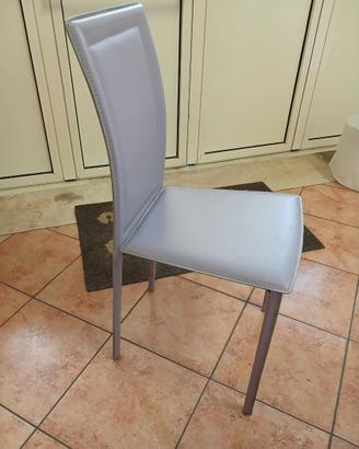 6 SEDIE LILLA - €60