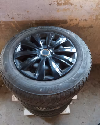 4 cerchi ferro VW +gomme invernali+copricerchi