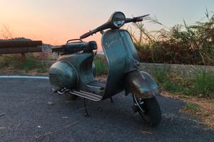 Vespa 150 VBB1T (conservato storico)