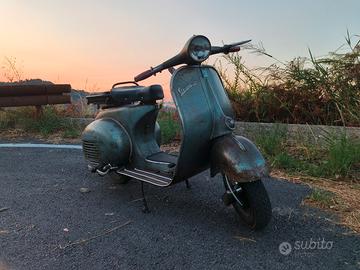 Vespa 150 VBB1T (conservato storico)