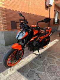 KTM DUKE 890 GP