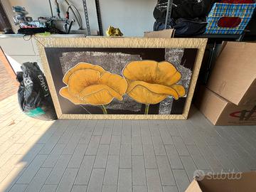 Quadro floreale con cornice lavorata