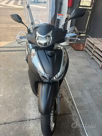 Honda sh 300 abs