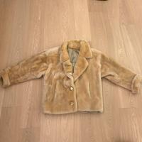 Pelliccia vera di montone beige