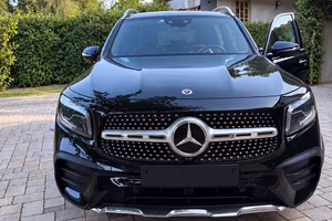 MERCEDENS BENZ GLB 200 d 4MATIC PREMIUM  AMG LINE