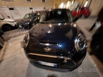 Mini Cooper SE full elettrica