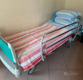 Letto mobile ospedaliero