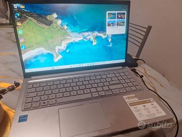 Asus Vivobook F1504ZA