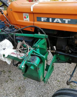 Trattore Fiat 250