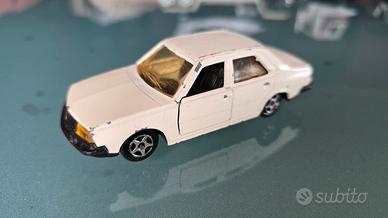 Norev Jat-Car Renault 18TL scala 1/43