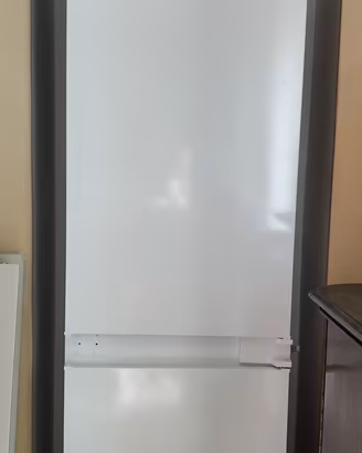 Frigorifero combinato da incasso WHIRLPOOL