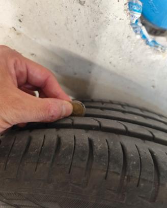 Gomme estive 195/45/ R16 marca Maxxis