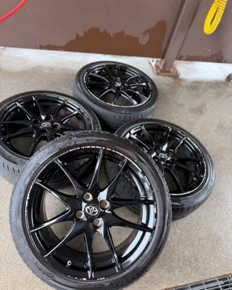 Set cerchi in lega Toyota Gr Sport 17 pollici