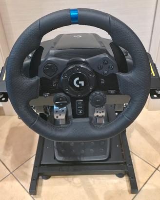 Volante Logitech G923 con pedaliera e supporto