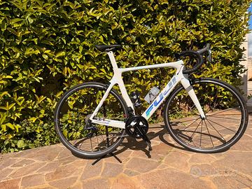 Bici da corsa Fuji