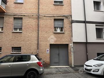 BOX A FERRARA