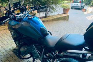 Moto Bmw 1250 Gs accessoriato metallizzato