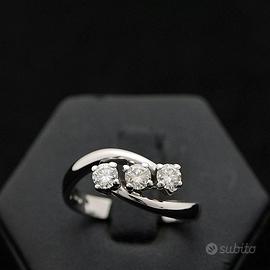 ANELLO TRILOGY IN ORO 18KT DIAMANTI 0.54 CT