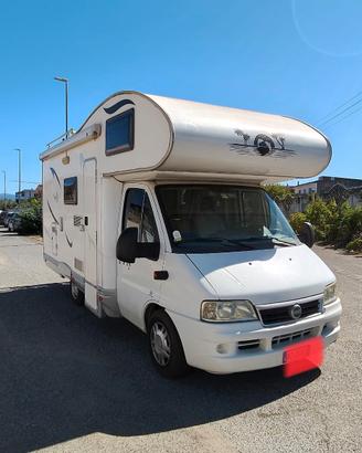Camper mansardato