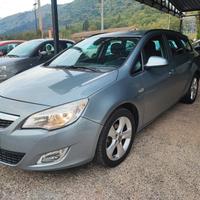 Opel Astra 1.6 115CV Sports Tourer Cosmo