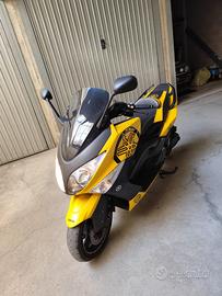 Yamaha tmax