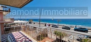Appartamento 80 mq fronte mare a roccalumera