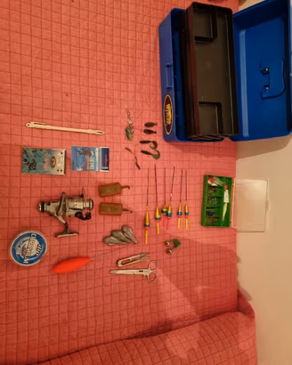 cassetta Pesca Lineaeffe Completa + gadget vari