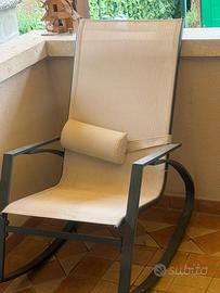 Sedia a dondolo da giardino