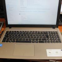computer ASUS  vivobook disco SSD 250 W.11