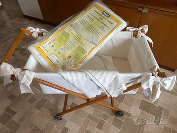 Culla con ruote in legno