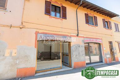 LOCALE COMMERCIALE IN PIENO CENTRO